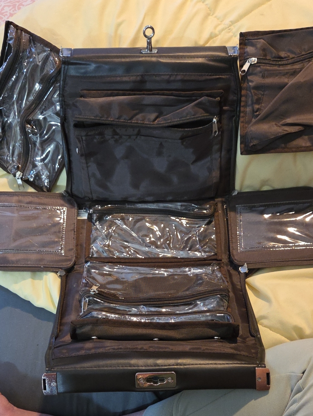 "LG" Monogram Travel bag - Picture 2 of 9